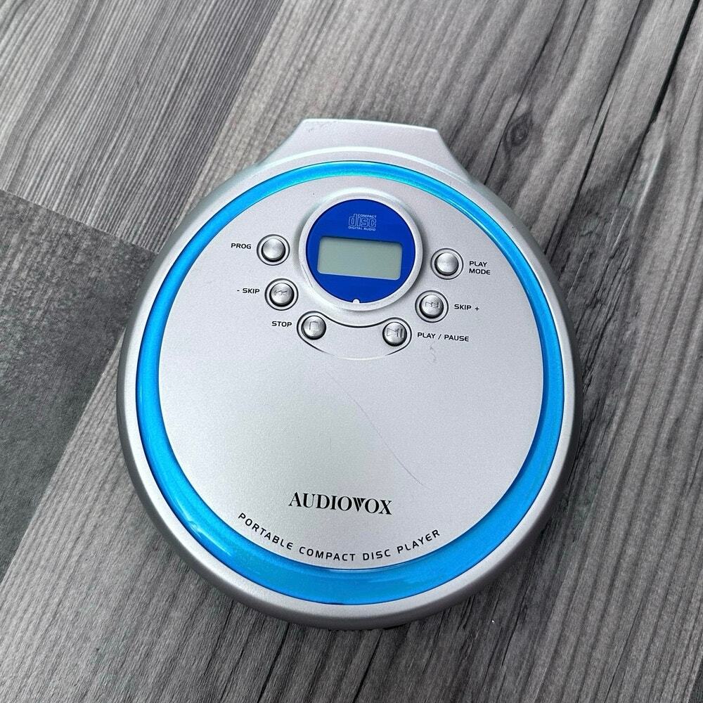 audiovox portable cd player silver and blue vintage